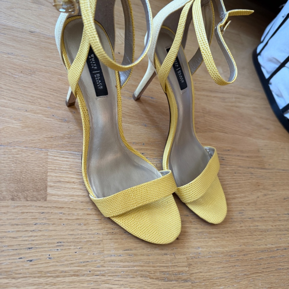 White House Black Market size 9 Yellow Heels - Picture 5 of 5
